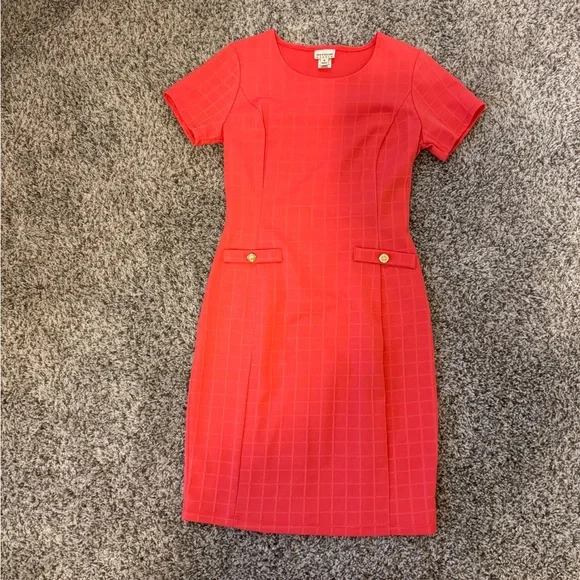 En Focus Studio Size Six Coral dress with Gold Buttons - Picture 1 of 3